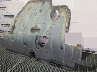 bontott KIA SORENTO Kartervédő