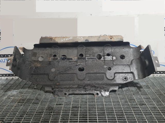 bontott KIA SORENTO Kartervédő