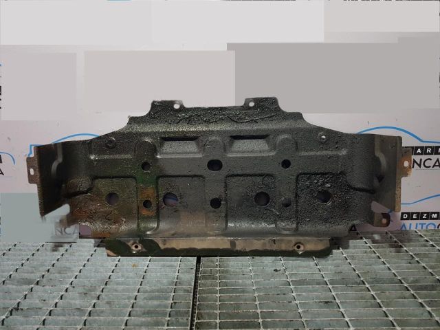 bontott KIA SORENTO Kartervédő