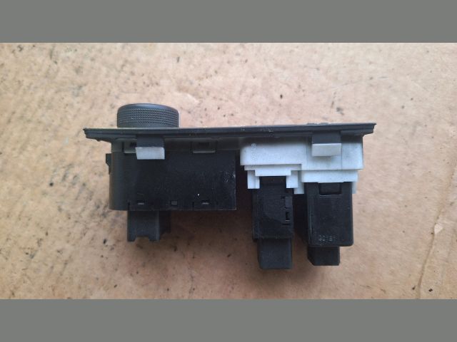 bontott KIA SORENTO Kipörgésgátló Kapcsoló