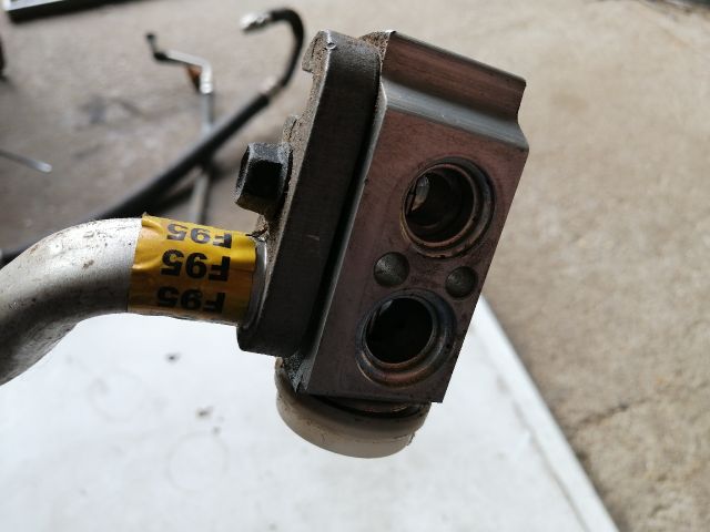 bontott KIA SORENTO Klíma Cső