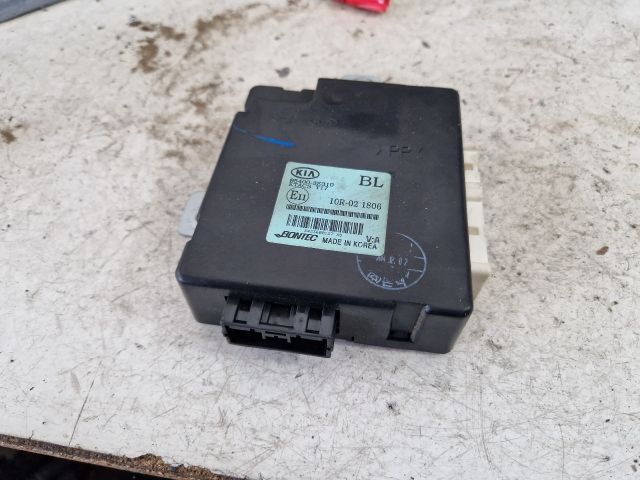 bontott KIA SORENTO Komfort Elektronika