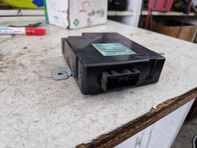 bontott KIA SORENTO Komfort Elektronika