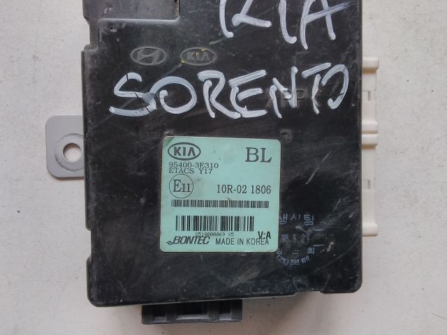 bontott KIA SORENTO Komfort Elektronika