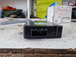 bontott KIA SORENTO Komfort Elektronika