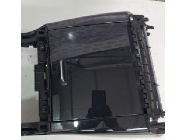 bontott KIA SORENTO Könyöklő