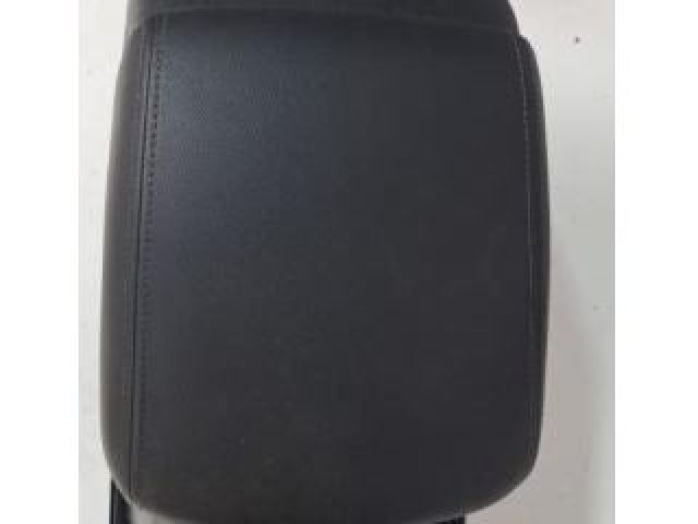 bontott KIA SORENTO Könyöklő