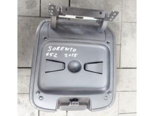 bontott KIA SORENTO Könyöklő