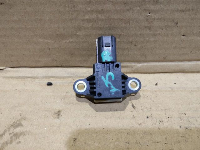 bontott KIA SORENTO Központi Ütközés Érzékelő