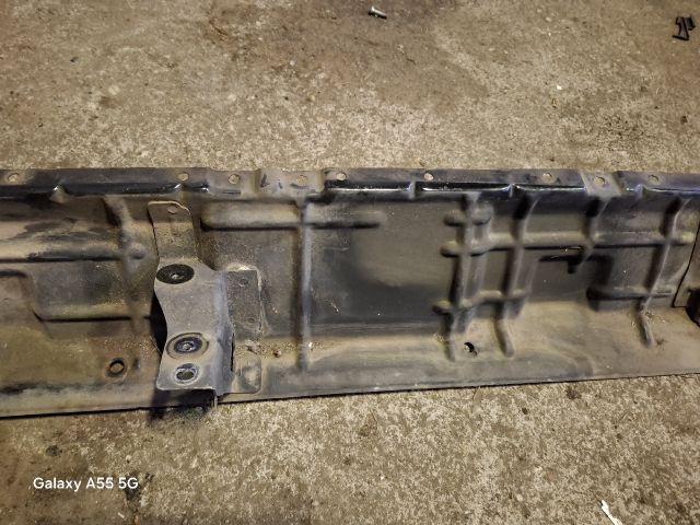 bontott KIA SORENTO Levélrács Tartó