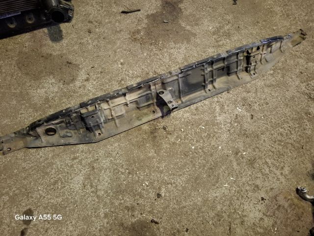 bontott KIA SORENTO Levélrács Tartó