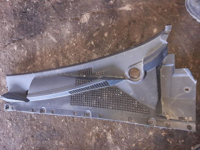 bontott KIA SORENTO Levélrács