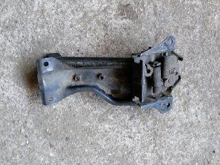 bontott KIA SORENTO Motorháztető Zárszerkezet