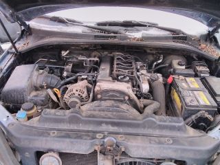 bontott KIA SORENTO Motorháztető Zsanér Pár