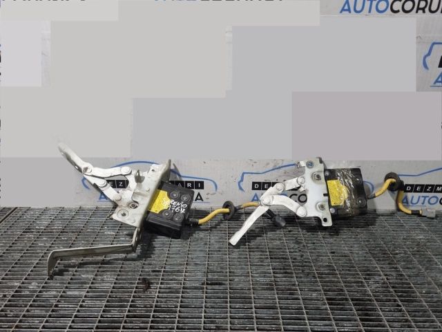 bontott KIA SORENTO Motorháztető Zsanér Pár