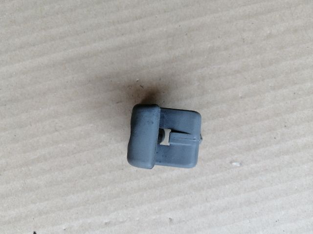 bontott KIA SORENTO Napellenző Tartó (Pozíciófüggetlen)