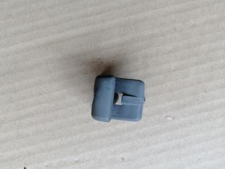 bontott KIA SORENTO Napellenző Tartó (Pozíciófüggetlen)