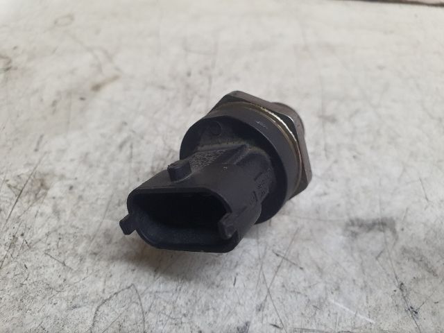 bontott KIA SORENTO Nyomásszabályzó Szelep