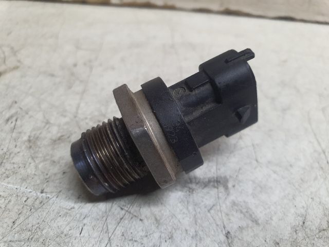 bontott KIA SORENTO Nyomásszabályzó Szelep