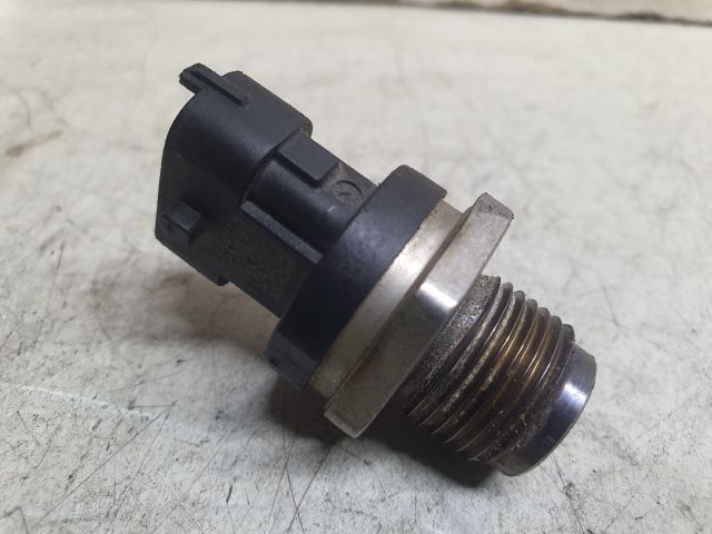 bontott KIA SORENTO Nyomásszabályzó Szelep