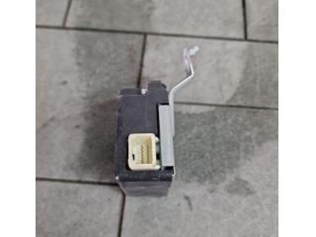 bontott KIA SORENTO Osztómű Állító Motor