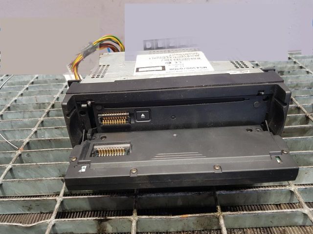 bontott KIA SORENTO Rádió / CD