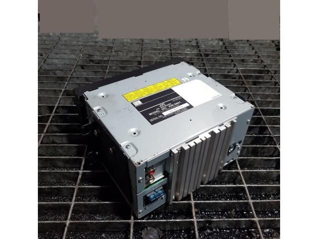 bontott KIA SORENTO Rádió / CD