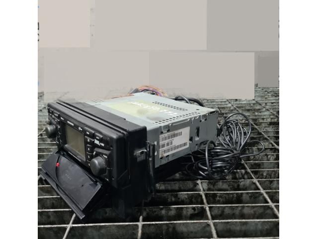 bontott KIA SORENTO Rádió / CD