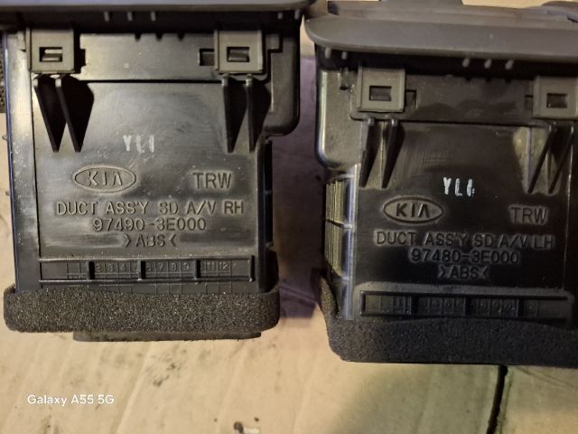 bontott KIA SORENTO Szellőző Szett