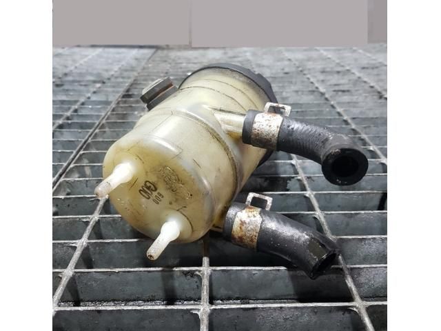 bontott KIA SORENTO Szervóolaj Tartály