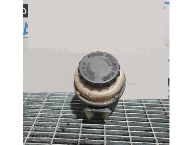 bontott KIA SORENTO Szervóolaj Tartály