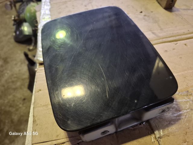 bontott KIA SORENTO Tankajtó