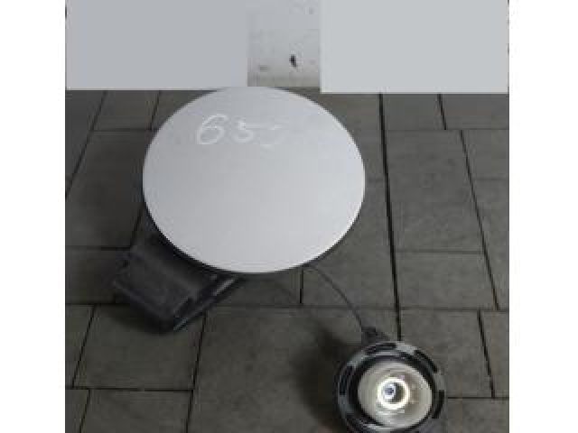 bontott KIA SORENTO Tankajtó