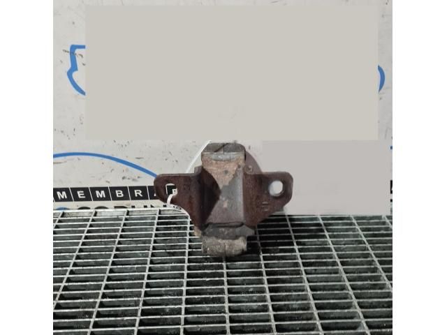 bontott KIA SORENTO Tartó Bak