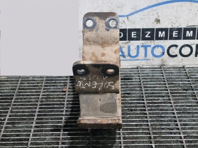 bontott KIA SORENTO Tartó Bak