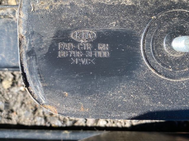 bontott KIA SORENTO Tetősín Pár