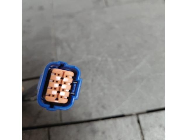 bontott KIA SORENTO Tolatókamera