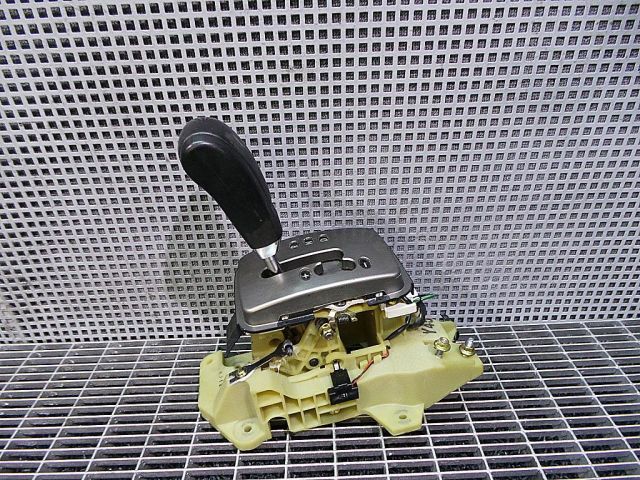 bontott KIA SORENTO Váltógomb