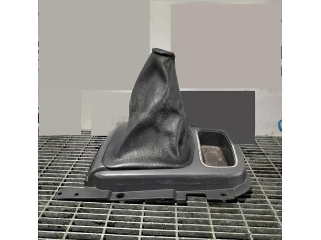 bontott KIA SORENTO Váltószoknya