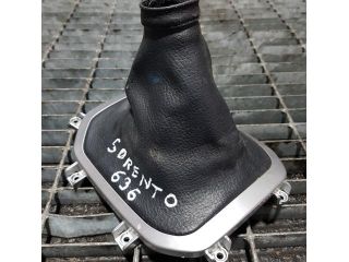 bontott KIA SORENTO Váltószoknya