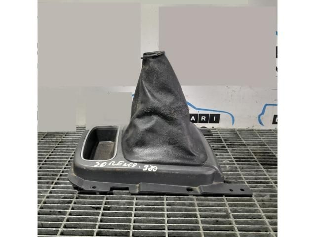 bontott KIA SORENTO Váltószoknya