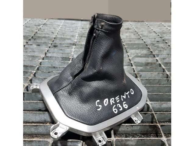 bontott KIA SORENTO Váltószoknya