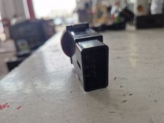 bontott KIA SORENTO Vészvillogó Kapcsoló