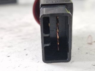 bontott KIA SORENTO Vészvillogó Kapcsoló