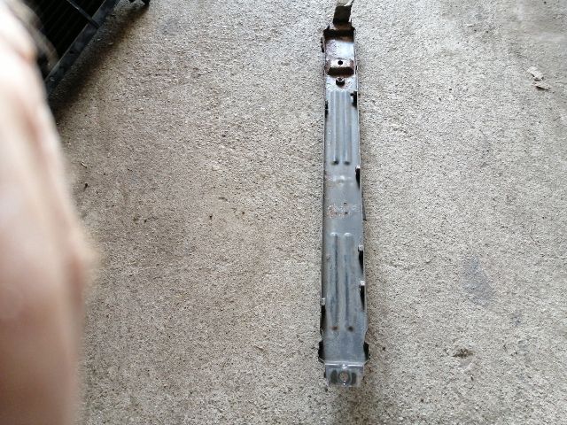 bontott KIA SORENTO Vízhűtő Radiátor Tartó