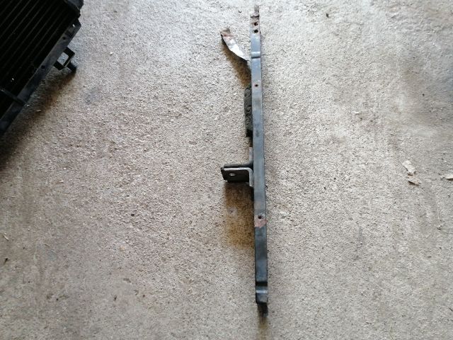 bontott KIA SORENTO Vízhűtő Radiátor Tartó