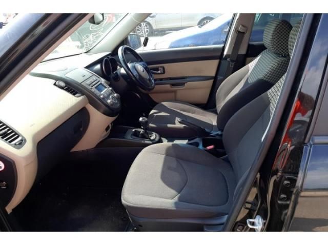 bontott KIA SOUL Bal Fényszóró