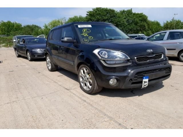 bontott KIA SOUL Bal hátsó Csomagtér Burkolat (Műanyag)