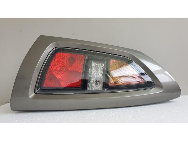 bontott KIA SOUL Bal Külső Hátsó Lámpa