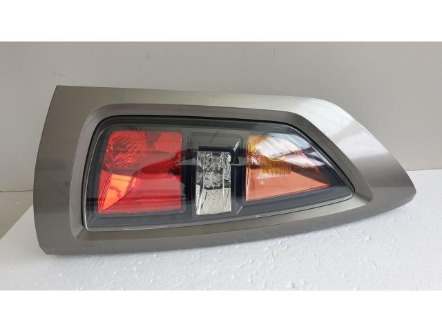 bontott KIA SOUL Bal Külső Hátsó Lámpa